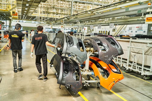 試駕國(guó)產(chǎn)小鋼炮領(lǐng)克02hatchback 探訪(fǎng)領(lǐng)克汽車(chē)工廠(chǎng)